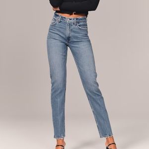 Abercrombie & Fitch High Rise Mom Jean